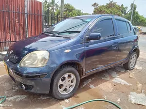 Toyota Vitz 2004 Blue