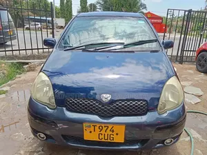 Toyota Vitz 2004 Blue