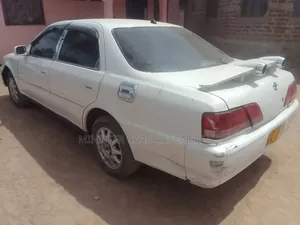 Toyota Cresta 2003 White