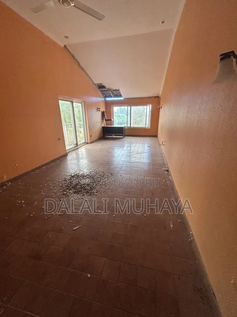 15bdrm Mansion in Darasani Street, Saadani for sale