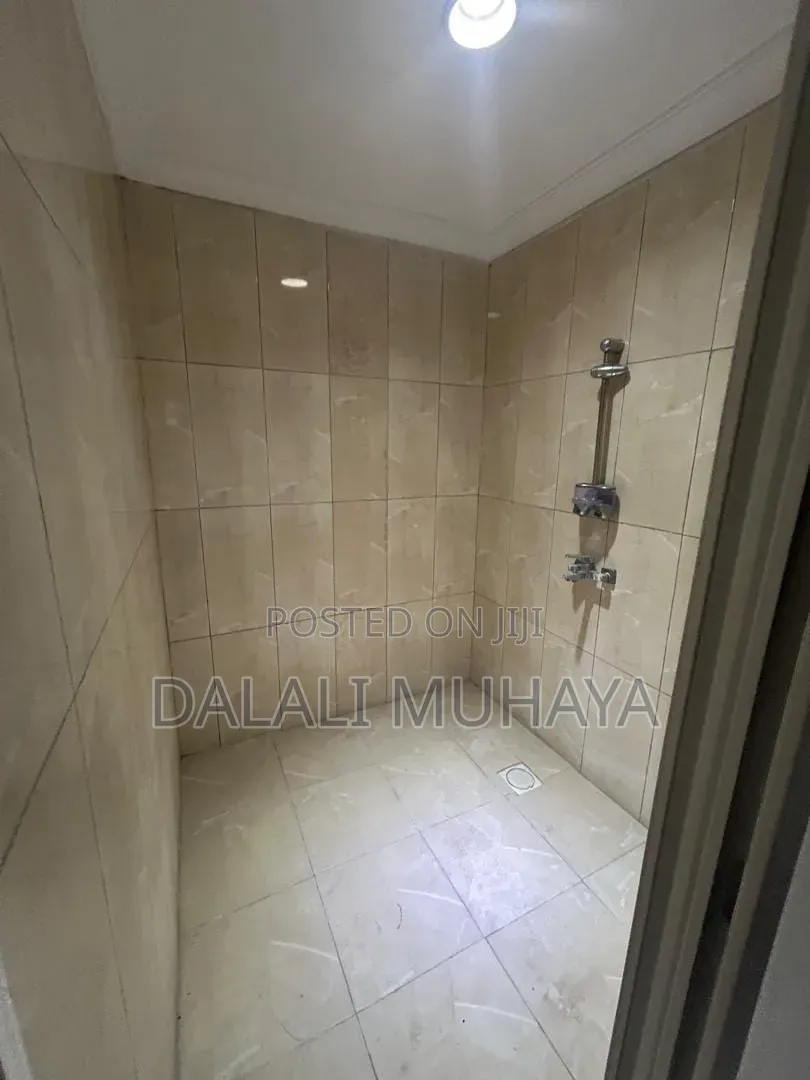 15bdrm Mansion in Darasani Street, Saadani for sale