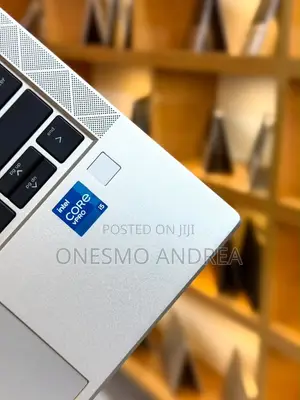 Laptop HP EliteBook 830 G8 8GB Intel Core i5 SSD 256GB