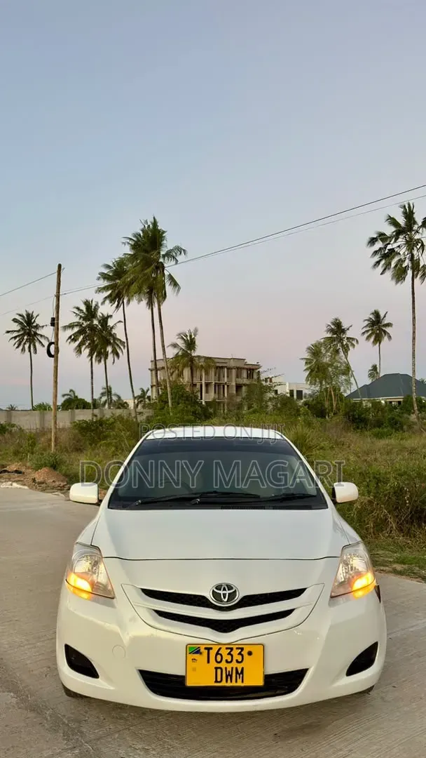 Toyota Belta 2007 Black