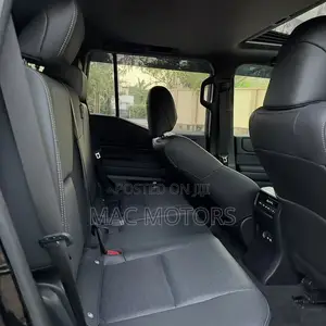 Toyota Land Cruiser Prado 2.7 2025 Black
