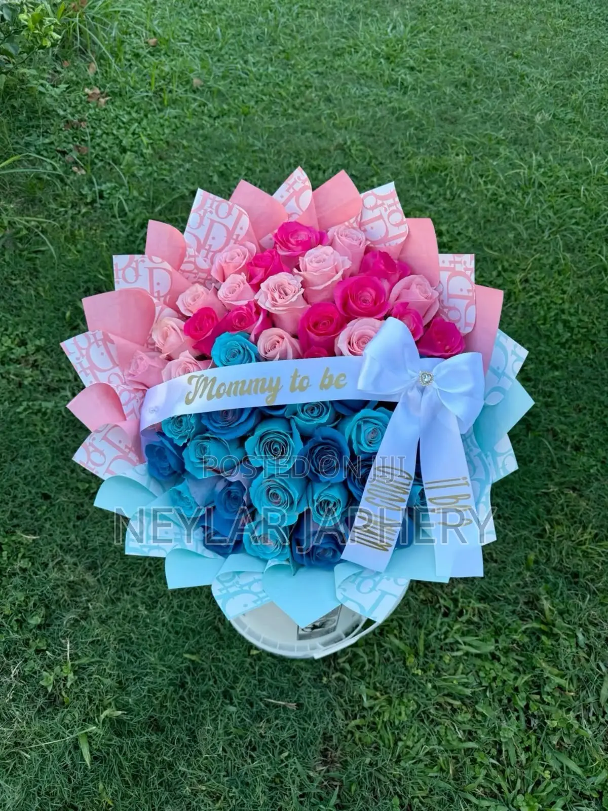 Event Decoration Supplies– Balloons, Flowers & Accessories