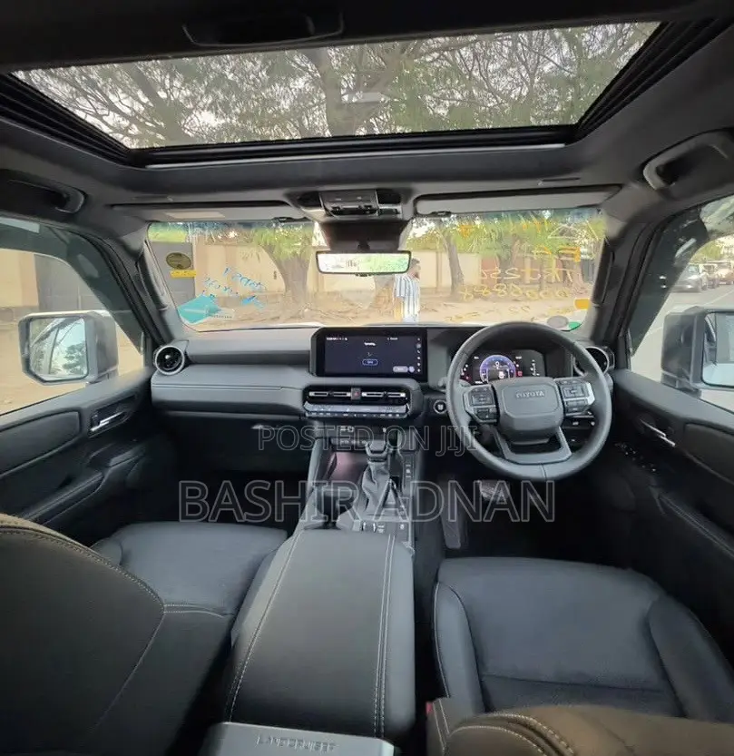 Toyota Land Cruiser LC250 2025 White