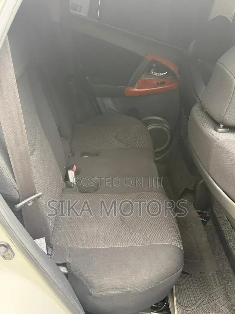 Toyota RAV4 2009 White