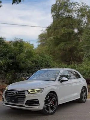 Audi Q5 2018 Off white