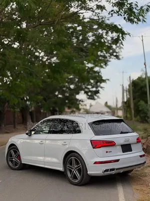 Audi Q5 2018 Off white