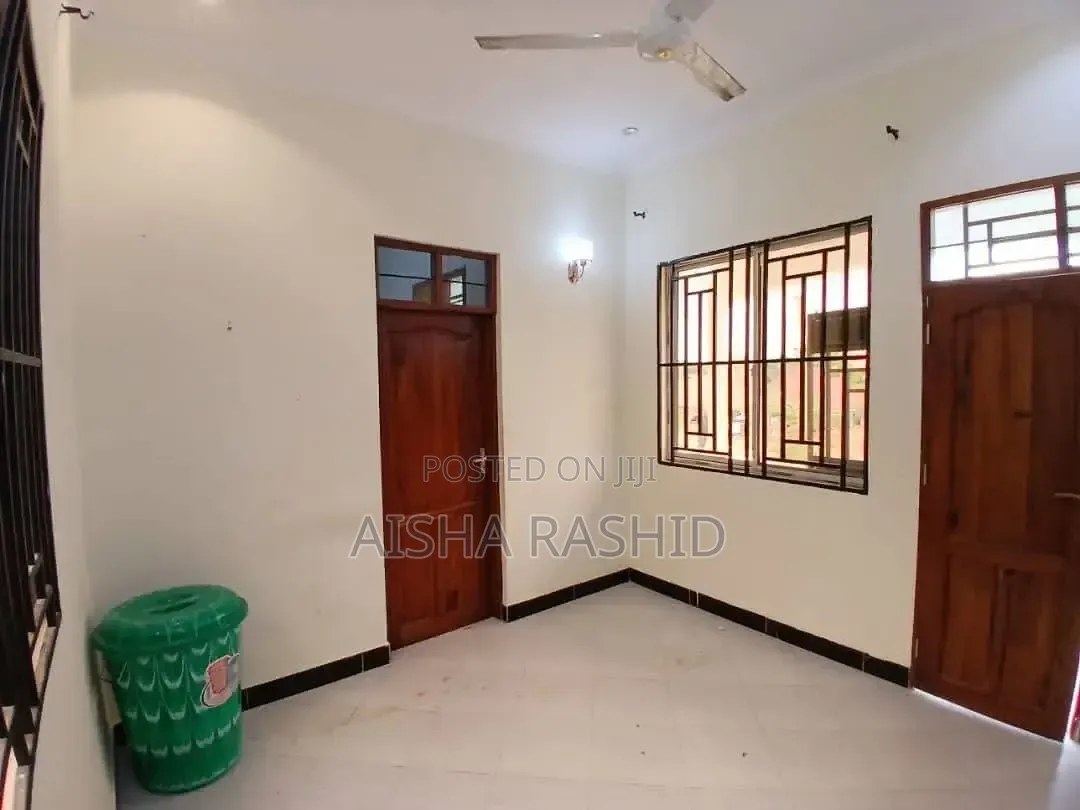 1bdrm Apartment in Kimara for rent
