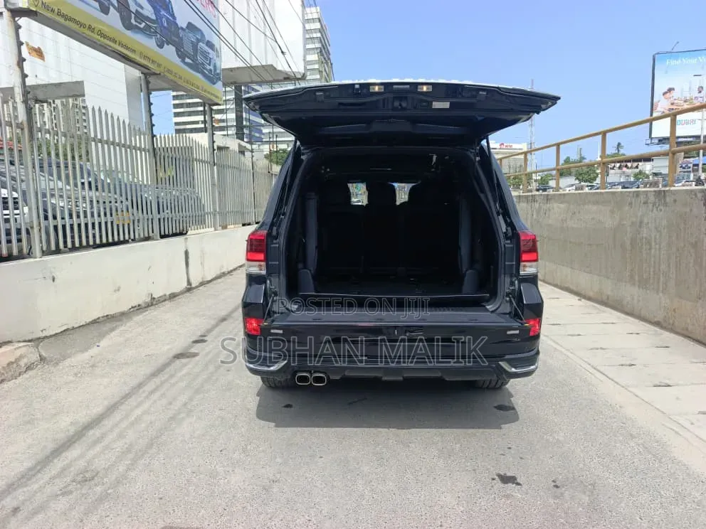 Toyota Land Cruiser 4.6 V8 ZX 2016 Black