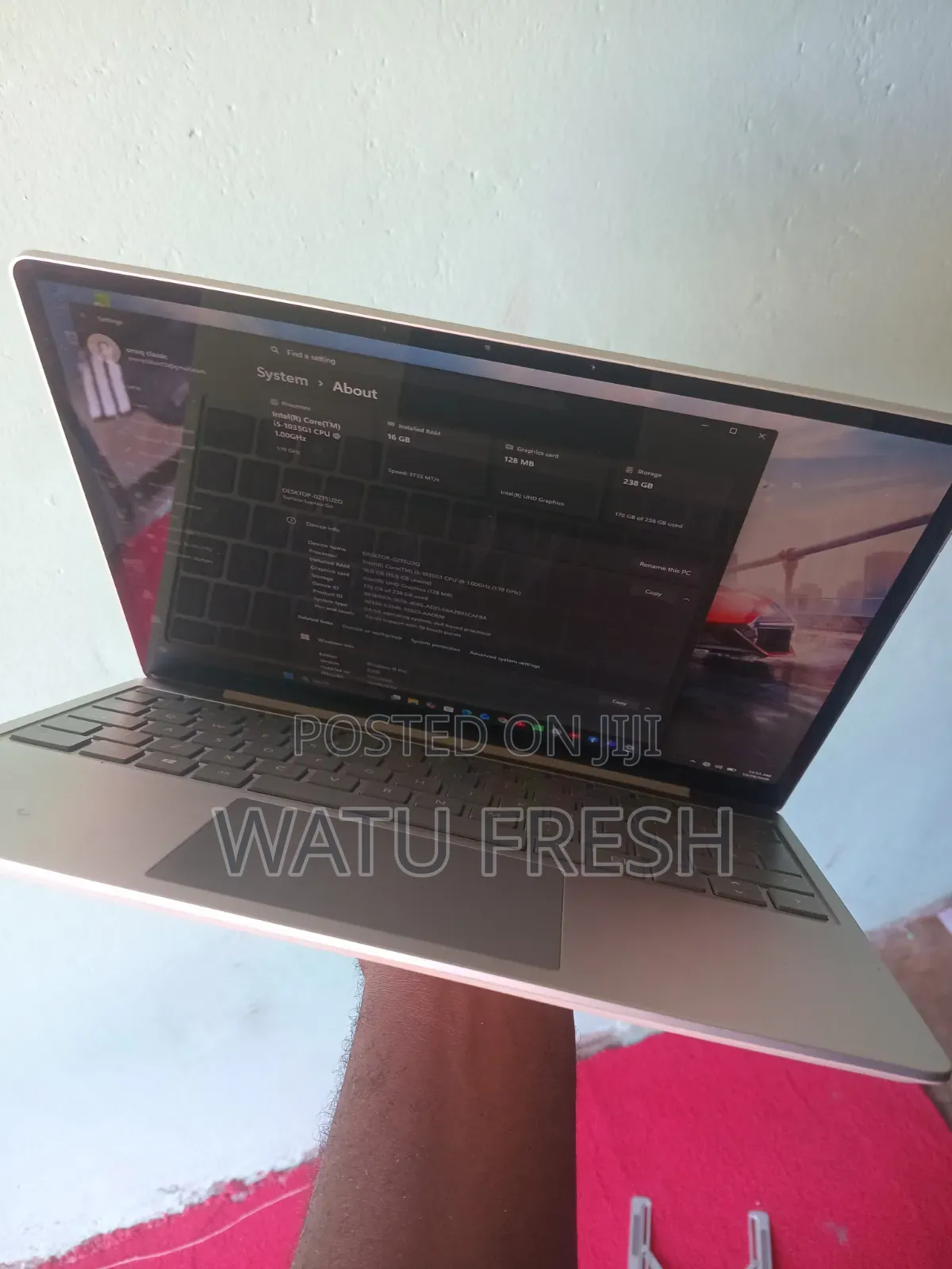 New Laptop Microsoft Surface Go 16GB Intel Core i5 SSD 256GB