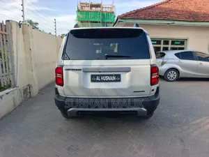 Toyota Land Cruiser Prado 2.8 2024 White