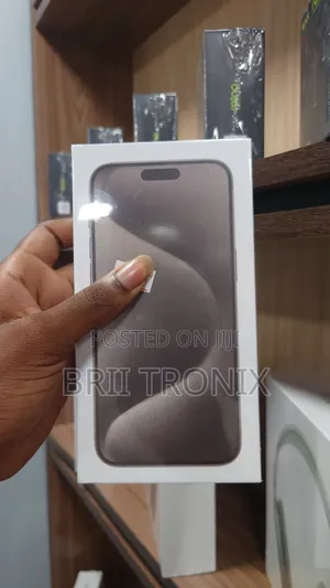 New Apple iPhone 15 Pro Max 256 GB Black