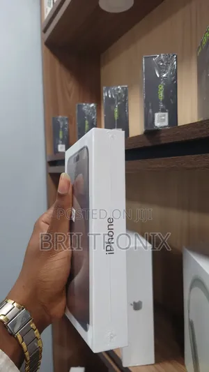 New Apple iPhone 15 Pro Max 256 GB Black