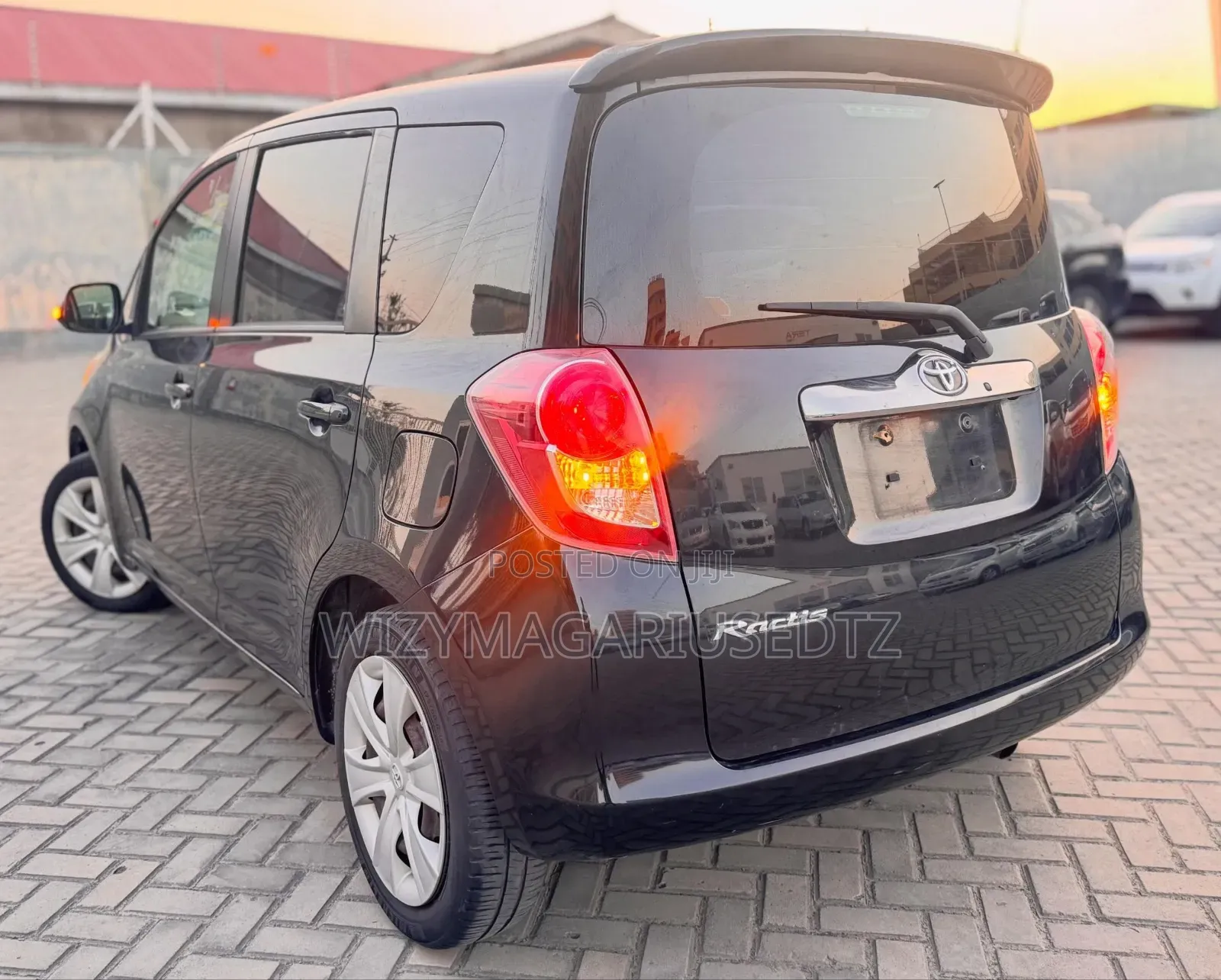Toyota Ractis 1.5 AWD 2009 Matt Black