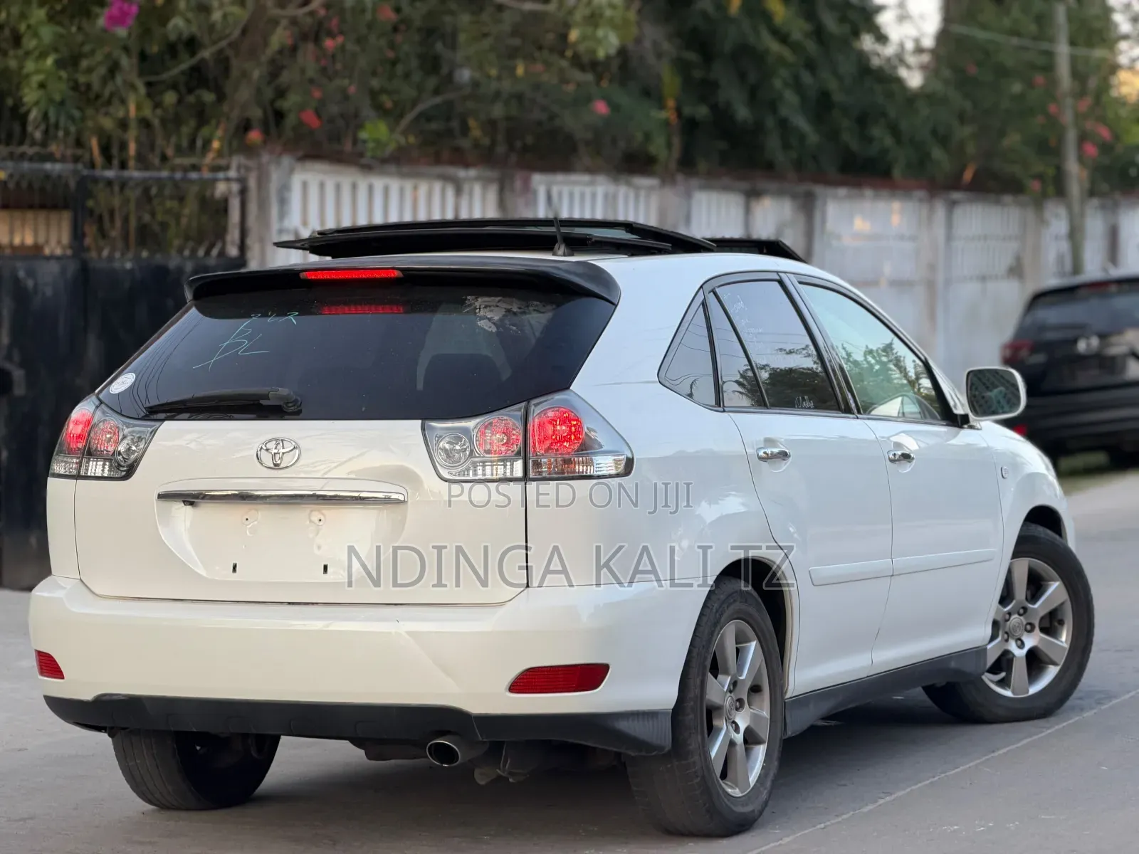 Toyota Harrier 2007 White