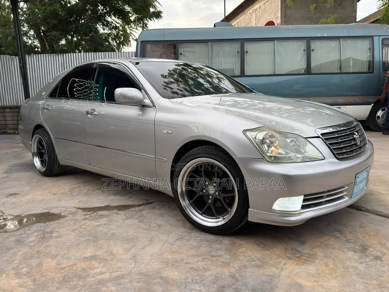 Toyota Crown 2004 Silver