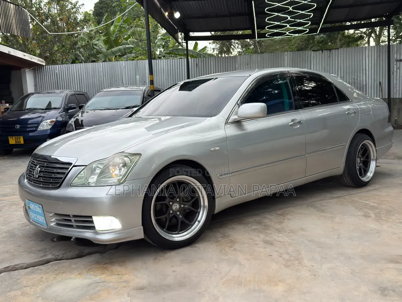 Toyota Crown 2004 Silver