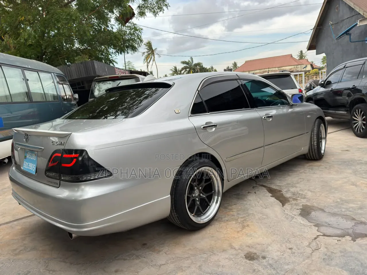 Toyota Crown 2004 Silver