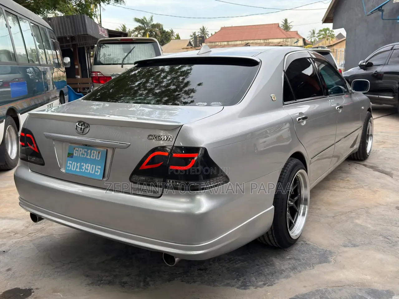 Toyota Crown 2004 Silver