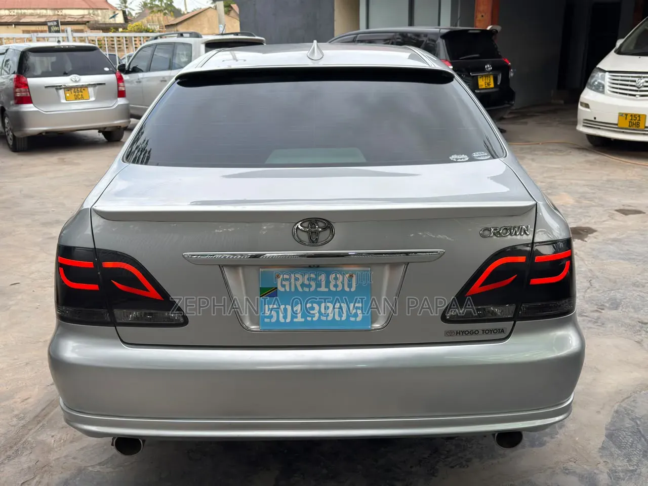 Toyota Crown 2004 Silver