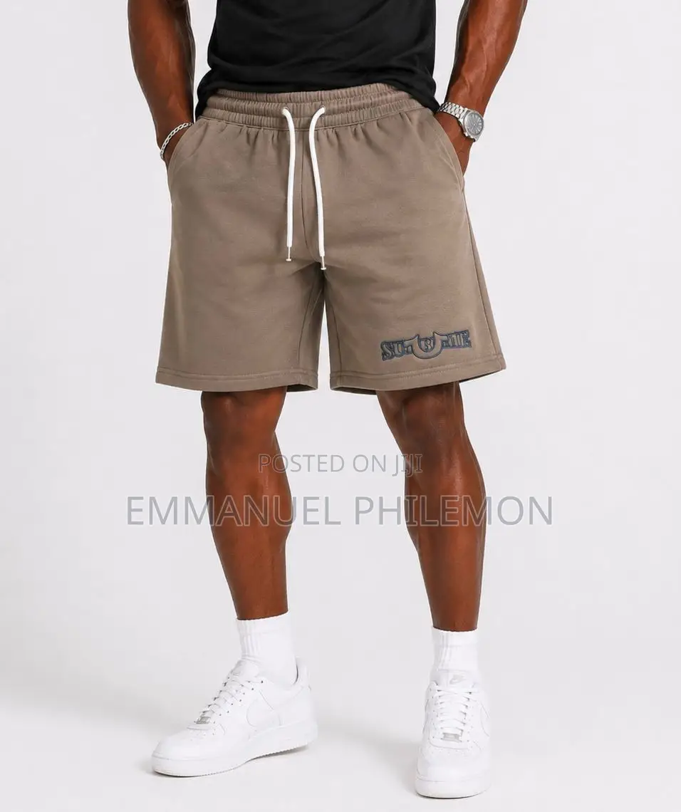 Clothes Accessories for Your Appearance and Good Looking