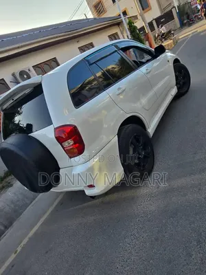 Toyota RAV4 2005 White