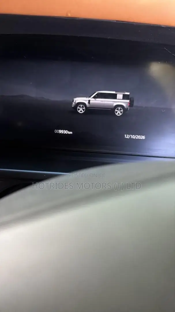 Land Rover Defender 2025 Gray