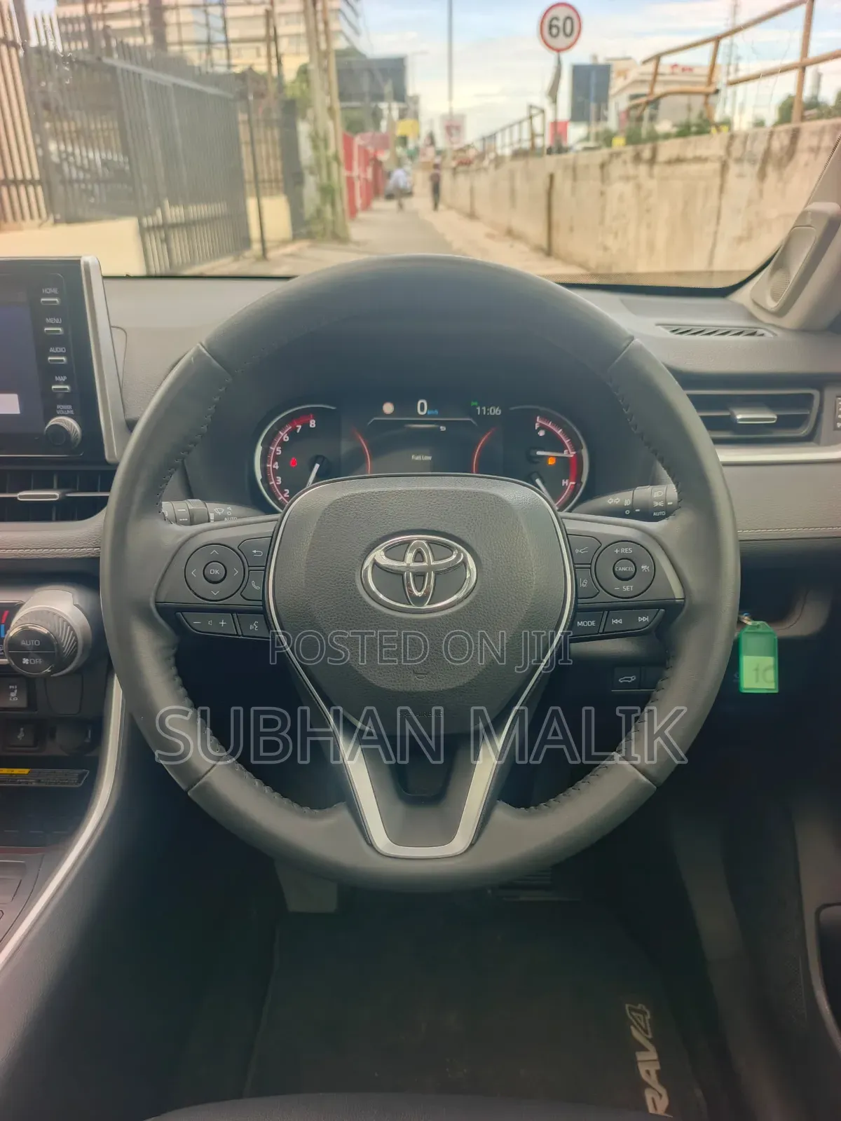 Toyota RAV4 Limited 2021 Silver