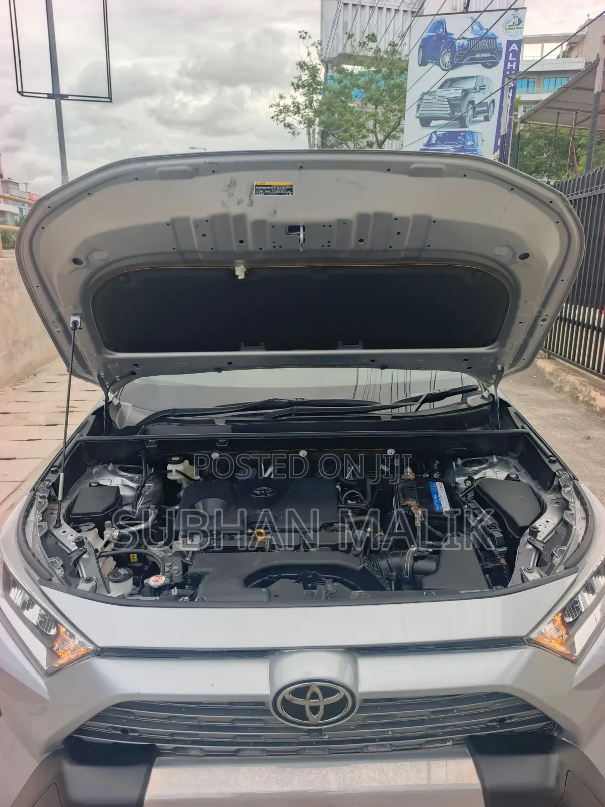 Toyota RAV4 Limited 2021 Silver