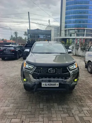 Toyota Hilux Revo Double Cab Deisel 2.4 AWD 2021 Green