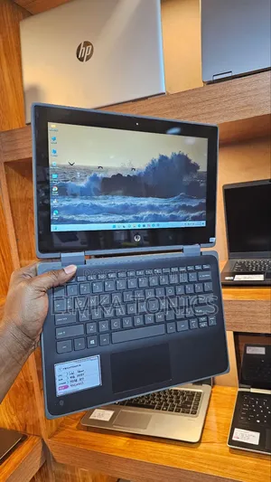 New Laptop HP EliteBook 820 G3 4GB Intel Celeron SSD 128GB