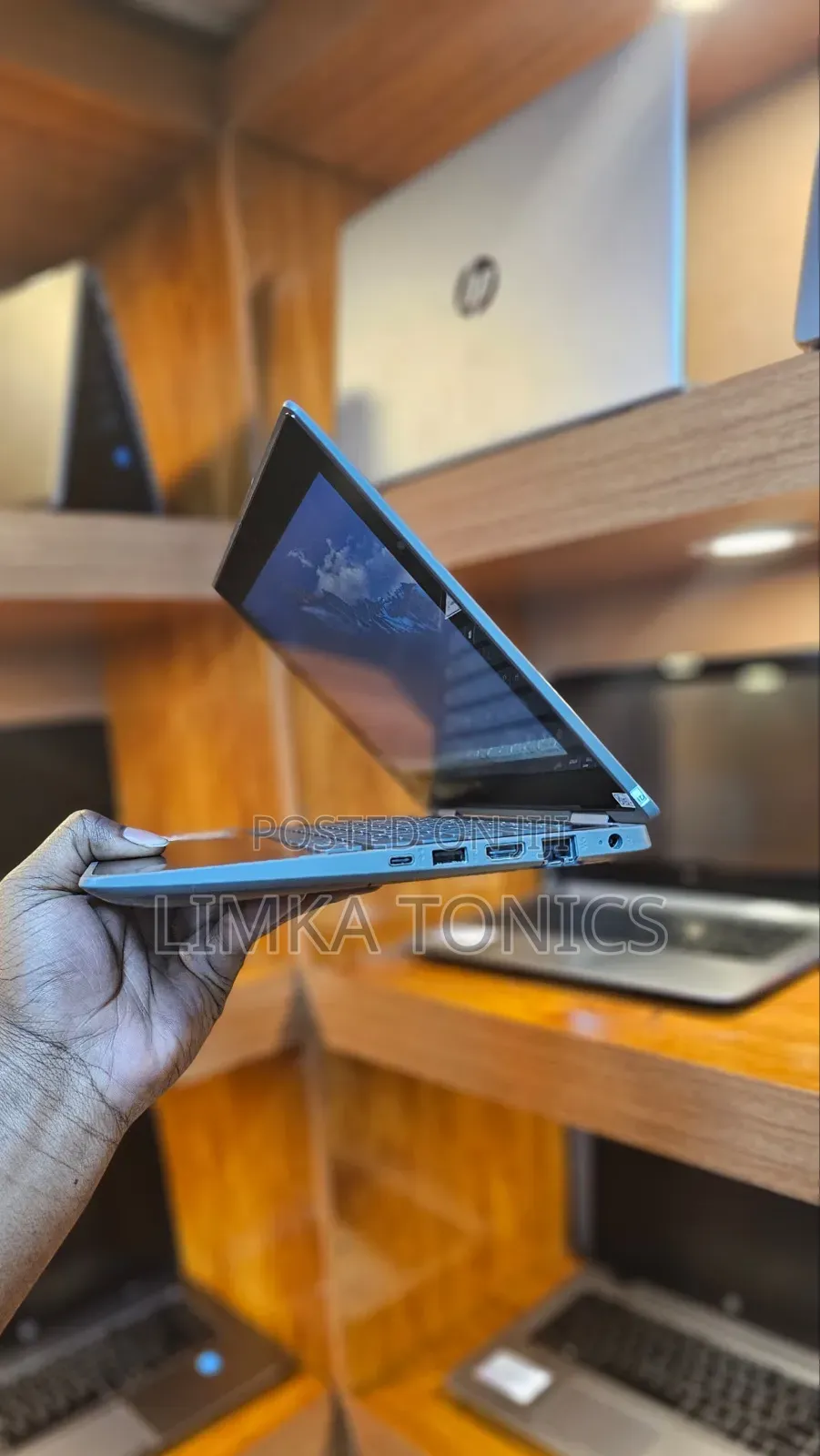 New Laptop HP EliteBook 820 G3 4GB Intel Celeron SSD 128GB