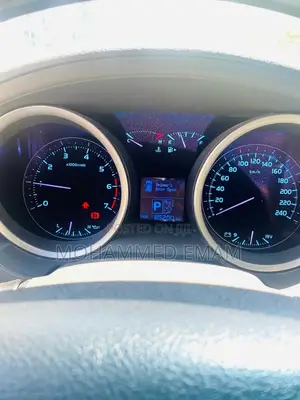 Toyota Land Cruiser 2010 White