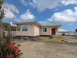 5bdrm House in Dunda for sale