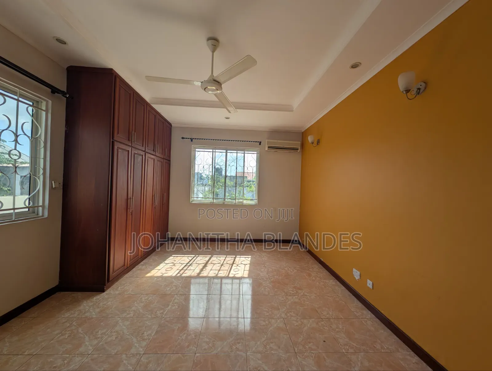 5bdrm House in Dunda for sale