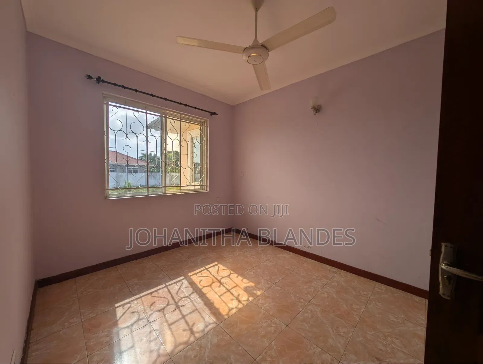 5bdrm House in Dunda for sale