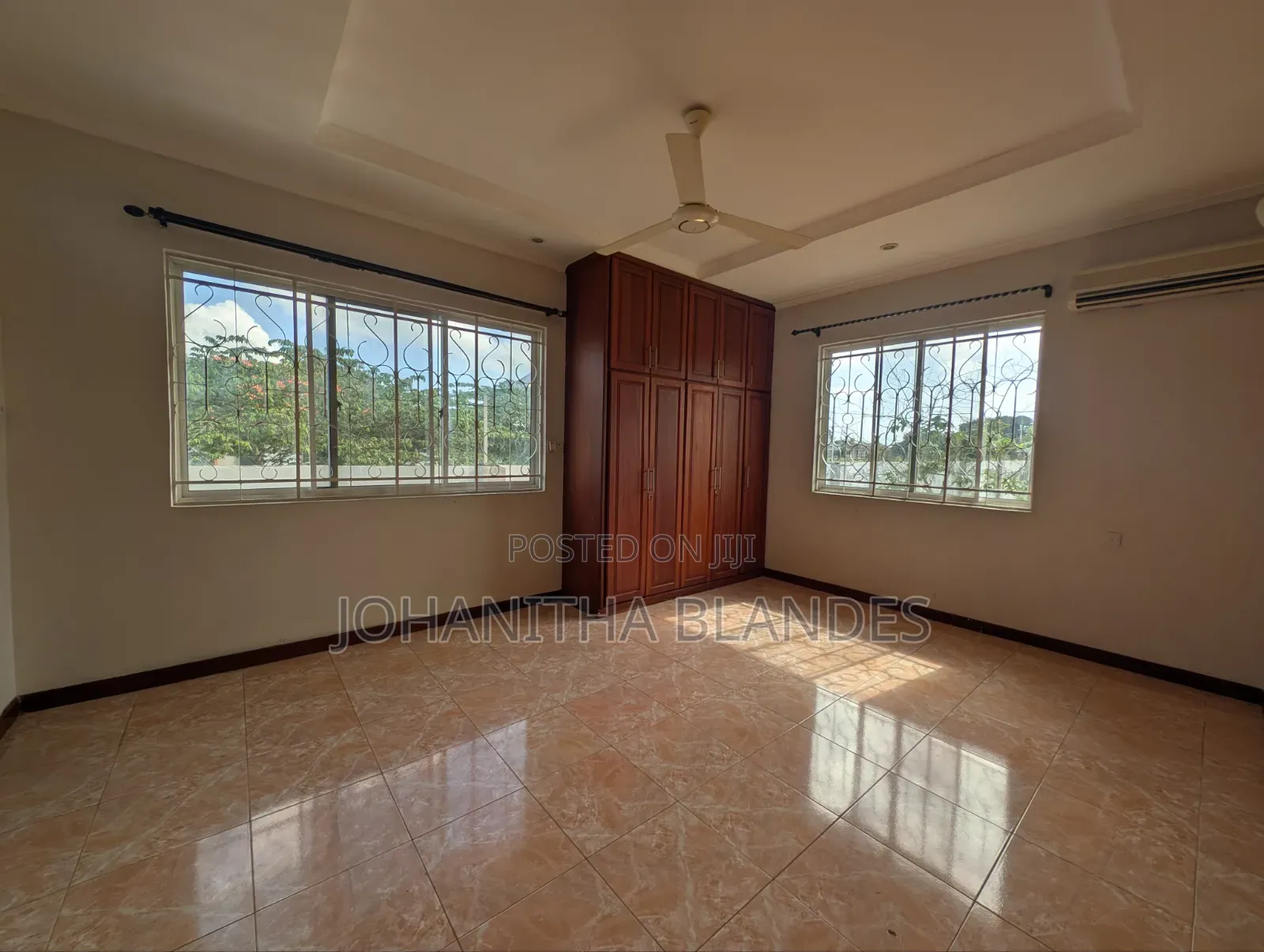 5bdrm House in Dunda for sale