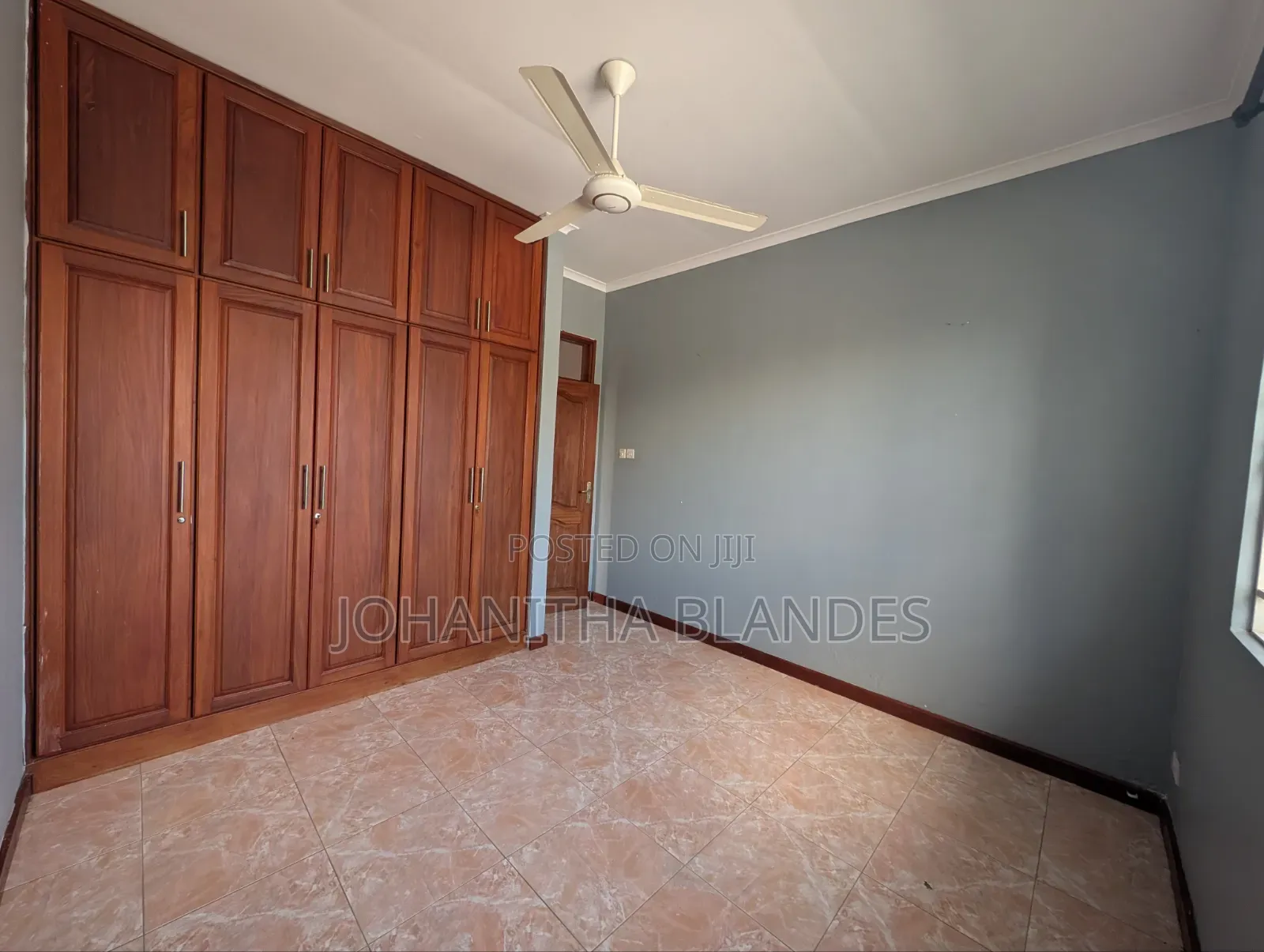 5bdrm House in Dunda for sale