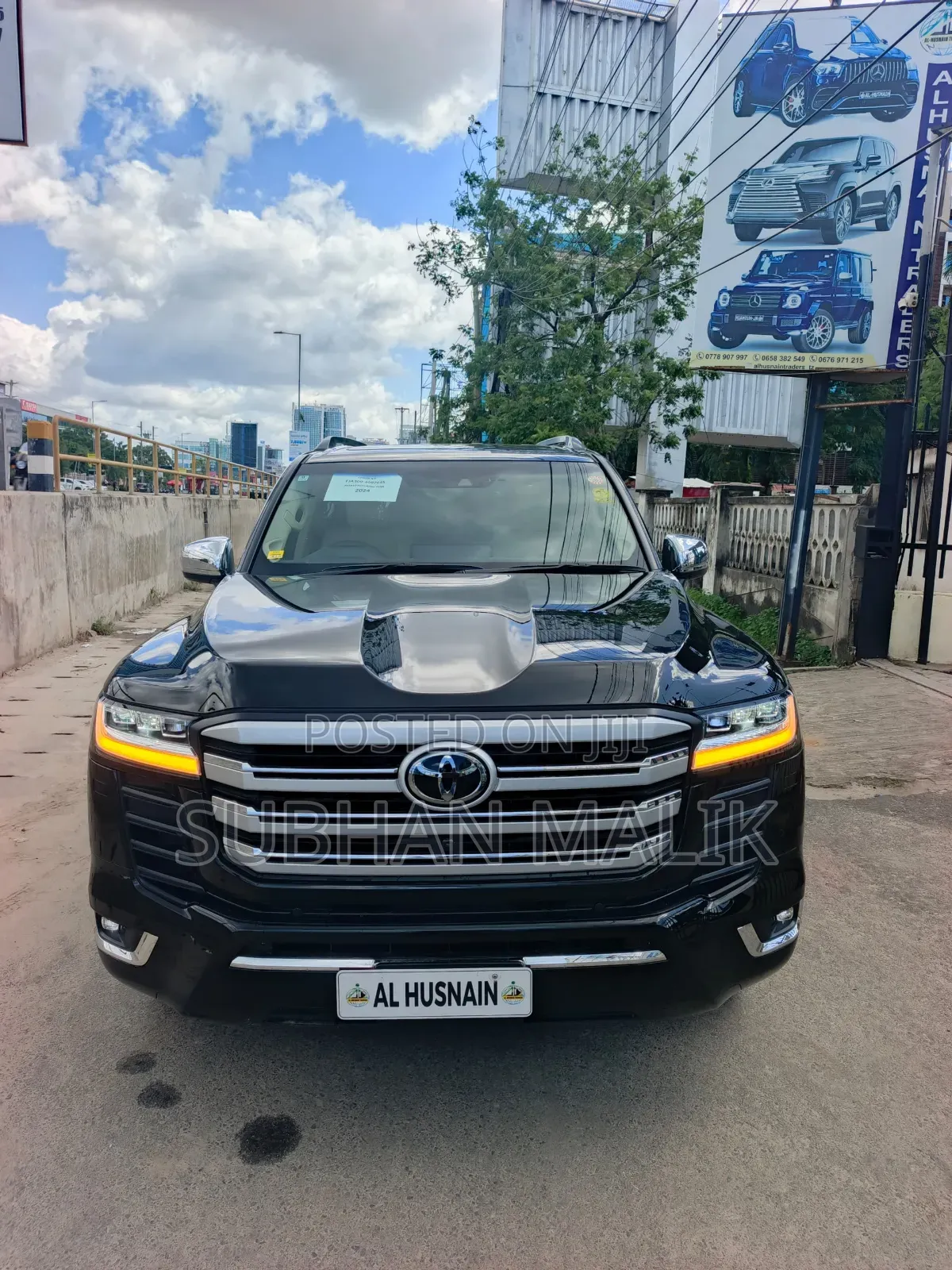 Toyota Land Cruiser LC300 2023 Black