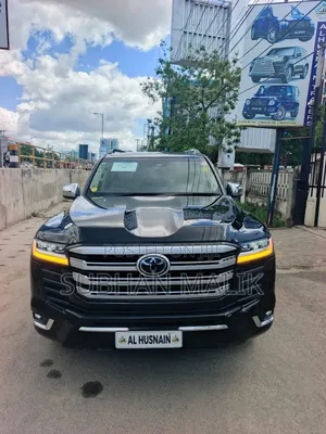 Toyota Land Cruiser LC300 2023 Black