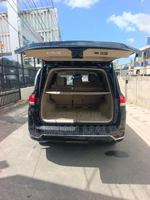 Toyota Land Cruiser LC300 2023 Black