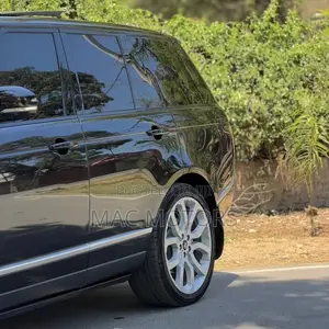 Land Rover Range Rover Vogue 2015 Black