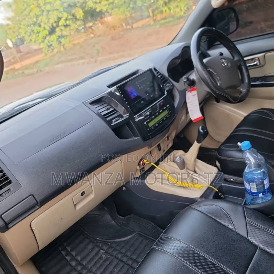 Toyota Fortuner 2013 Gray