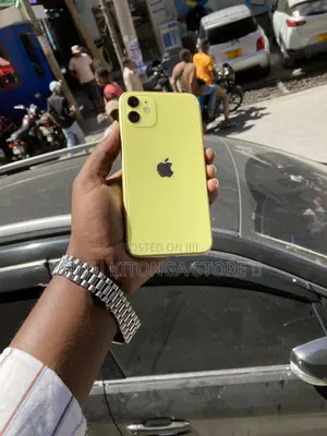 Apple iPhone 11 64 GB Yellow