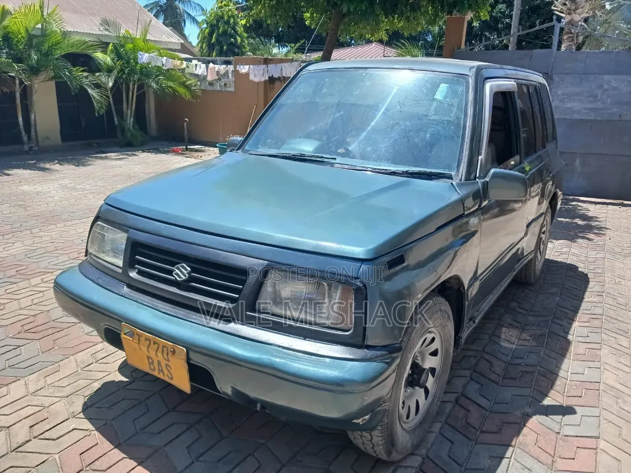 Suzuki Escudo 2000 Green