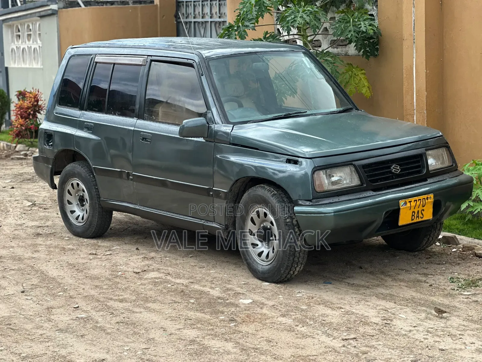 Suzuki Escudo 2000 Green