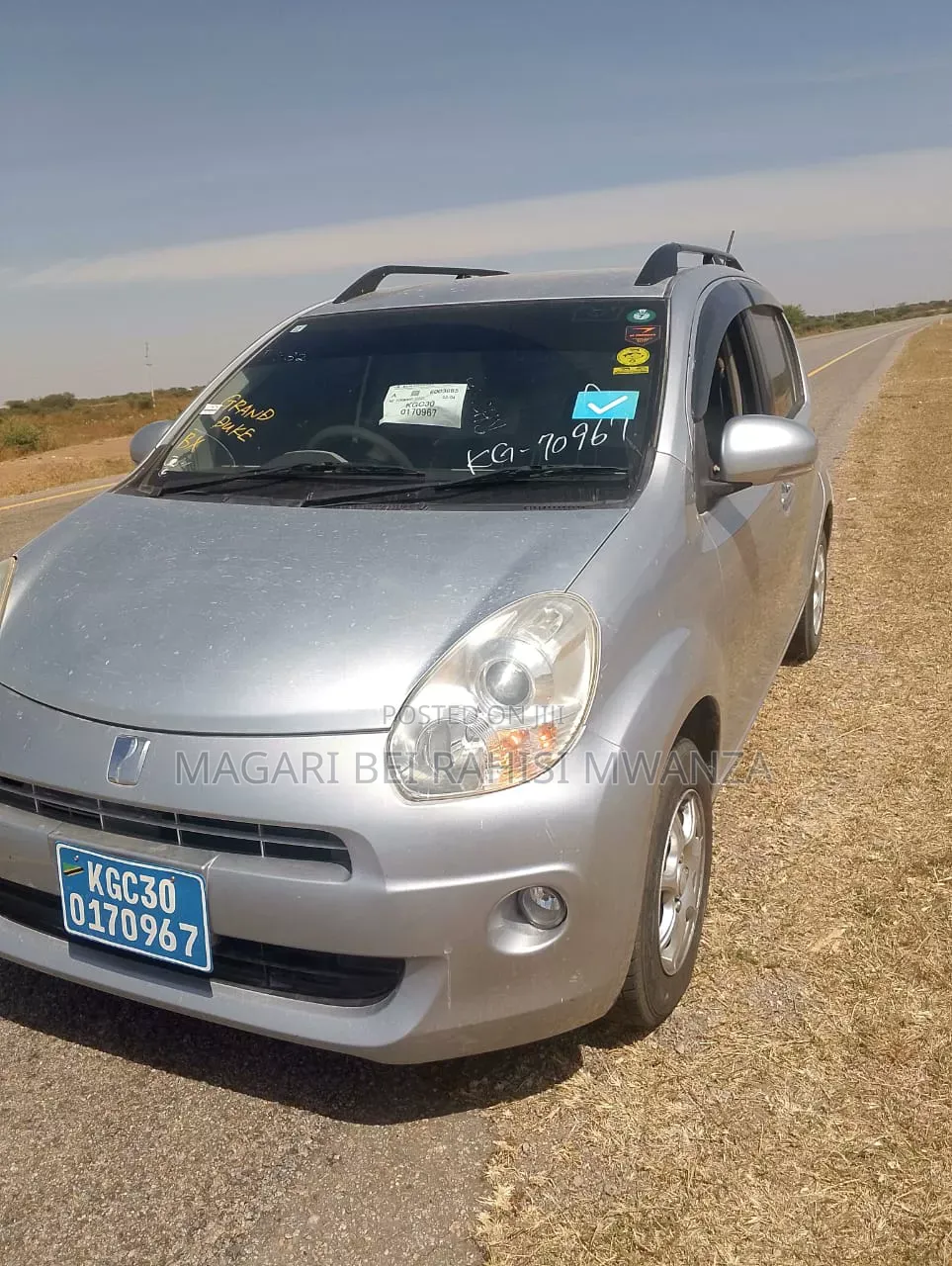 Toyota Passo Sette 1.5 AWD 2011 Silver