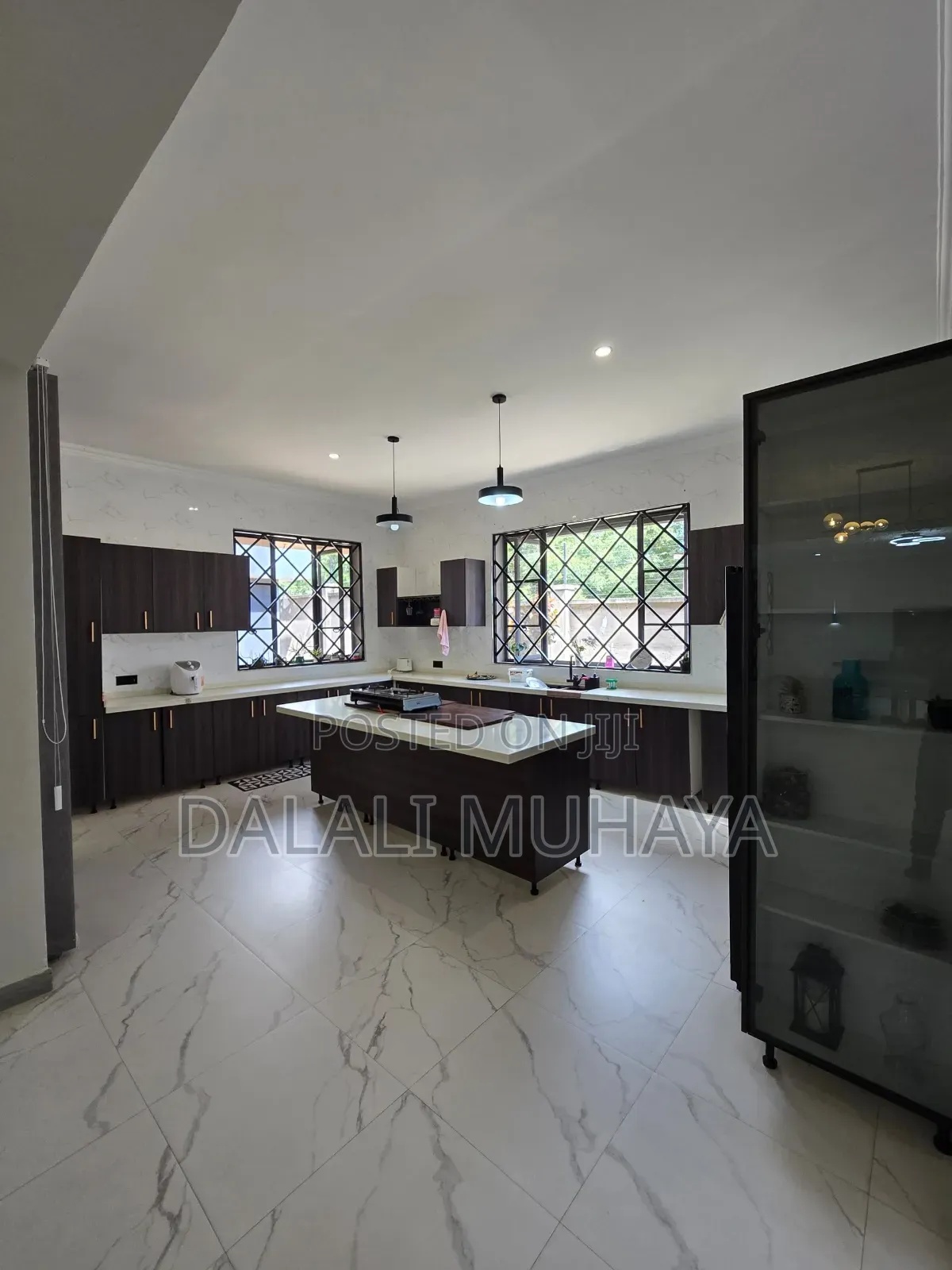 4bdrm Apartment in Mpiji Street, Mbweni for sale